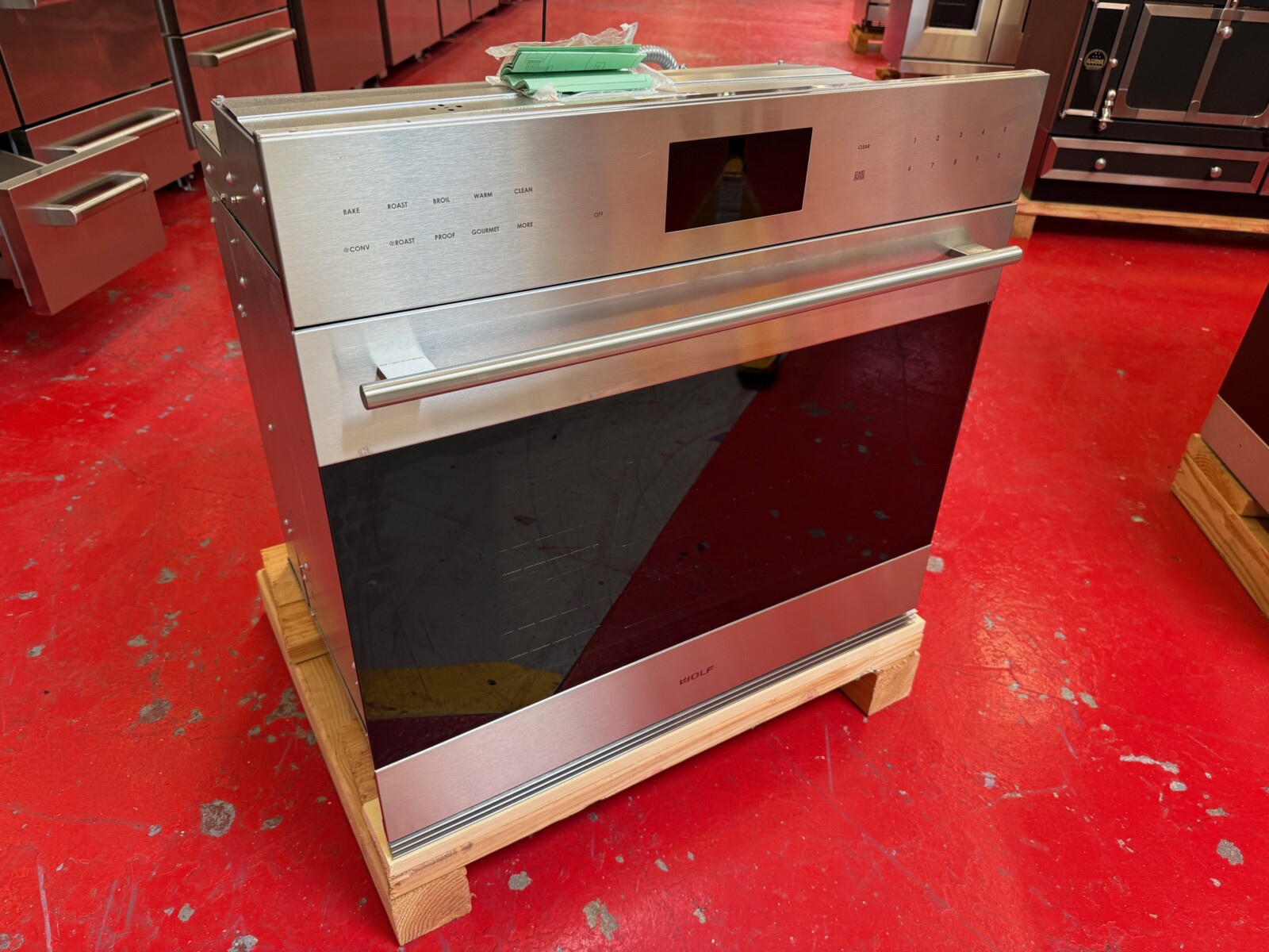 30'' Wolf E Series Wall Oven Transitional SO3050TEST (Never used) - Image 3