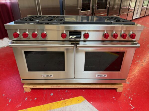 60'' Wolf M Series Dual Fuel Range DF60650DGSP (Used few years old)