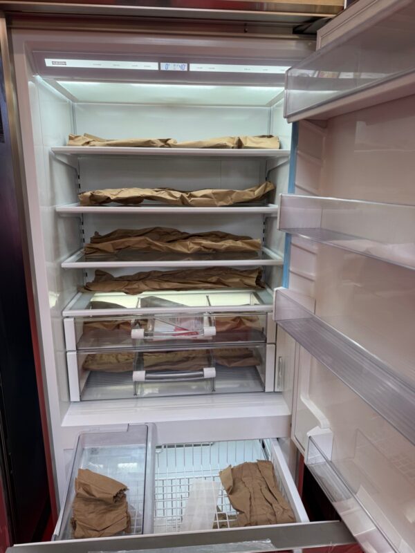 36” Subzero Refrigerator Bottom Freezer BI36USPHRH (Used 2017) - Image 6