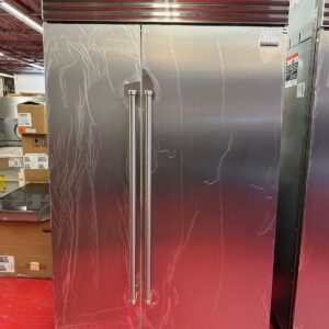 48” Subzero Refrigerator Freezer With Water Dispenser BI48SIDSPH (Used 2016)