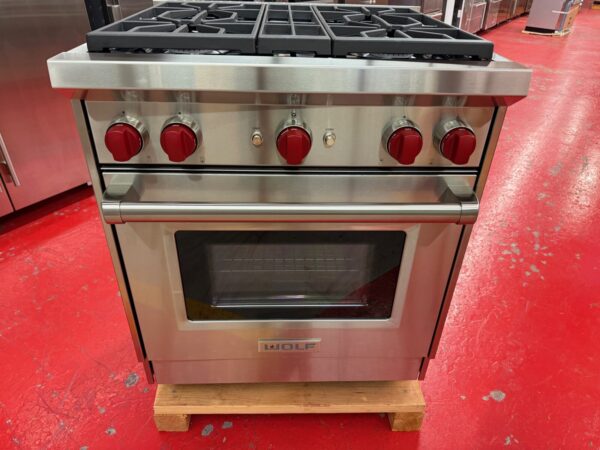 30” Wolf Gas Range GR304 (New Showroom Model) - Image 2