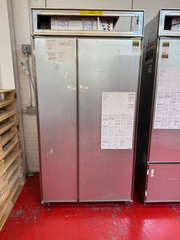 42'' Subzero Refrigerator Freezer Panel Ready BI42SO (Used 2014)