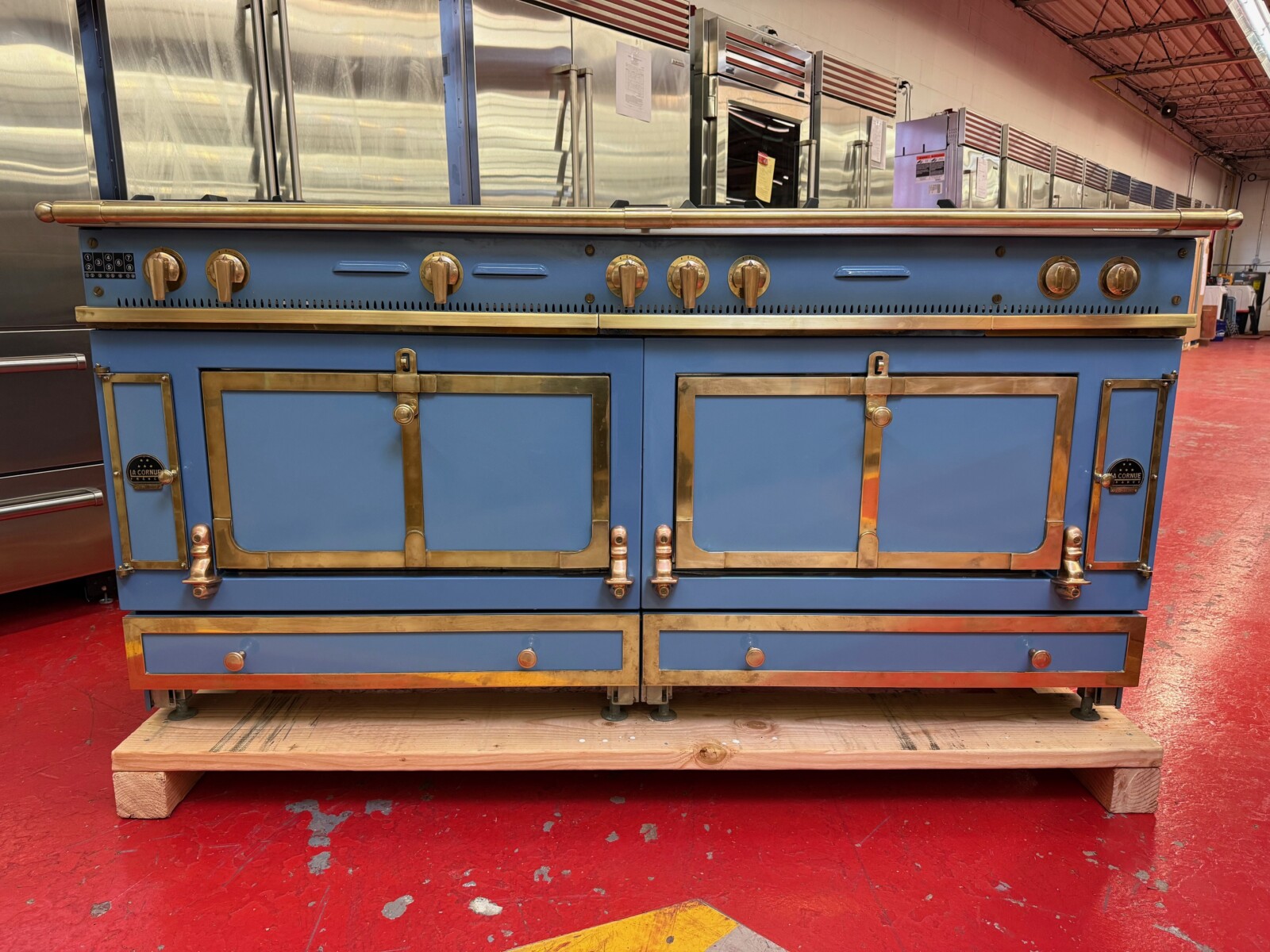 70.9'' La Cornue Grand Palais 180 Dual Fuel LP Range GAPLBGEU98 Provence Blue (Used & Propane) - Image 3