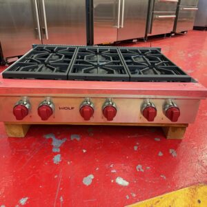 36” Wolf LP Range Top SRT366LP (Used)