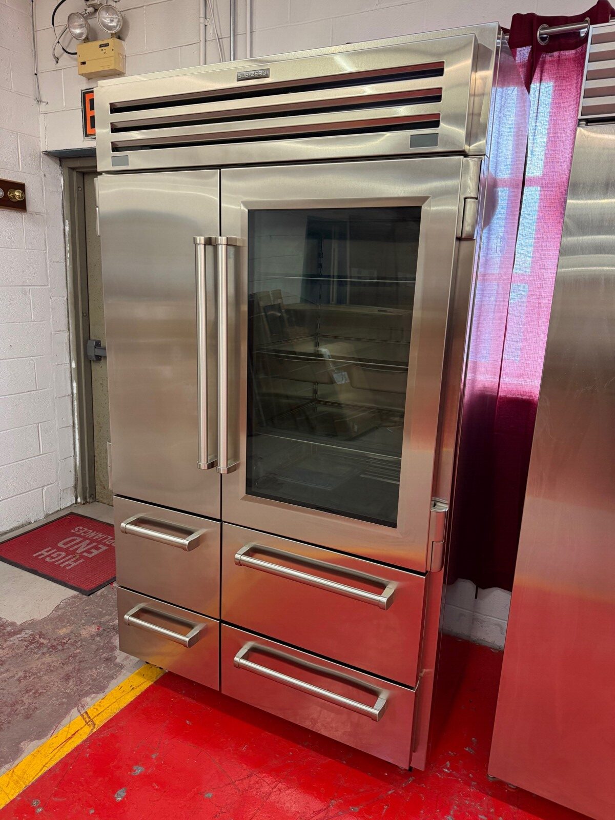 48” Subzero Pro Refrigerator Freezer PRO4850G (New Showroom 2019 Model) - Image 4