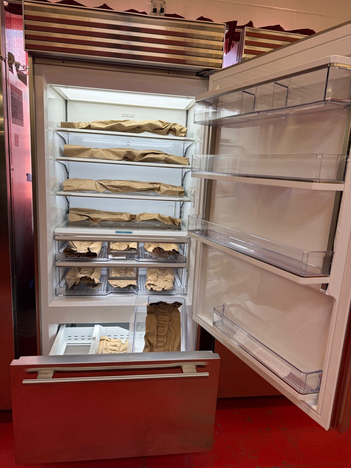 36” Subzero Refrigerator Freezer With Internal Water Dispenser CL3650UIDSTR (Used 2025 Model) - Image 4