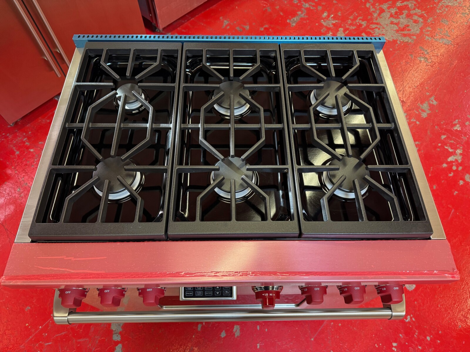 36” Wolf Dual Fuel Range DF366 (Used & Natural Gas) - Image 5