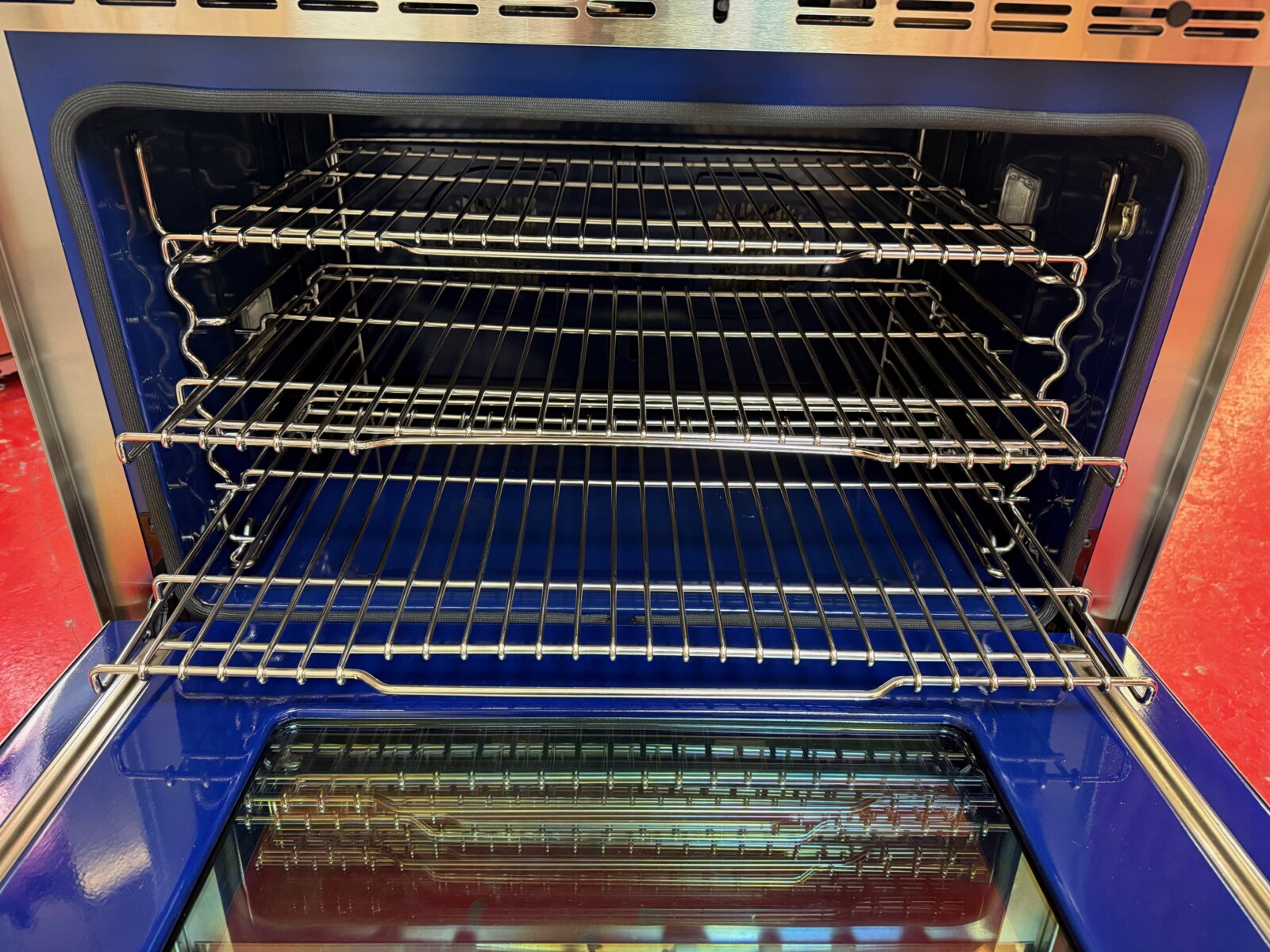 36” Wolf Dual Fuel Range DF366 (Used & Natural Gas) - Image 10