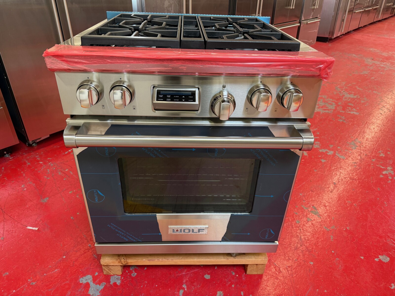 30” Wolf Dual Fuel LP Range DF304LP (Used & Propane)