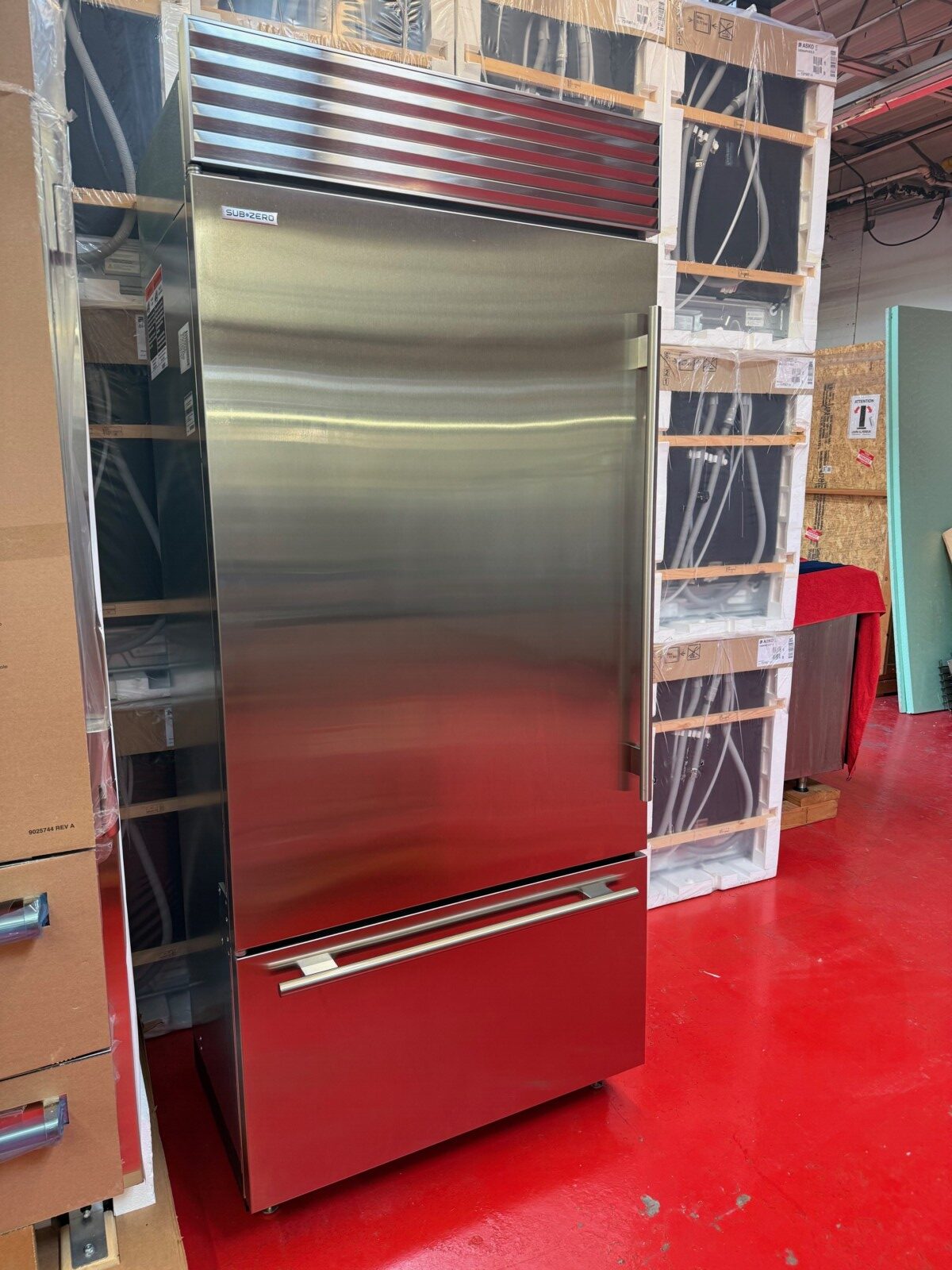 36” Subzero Refrigerator With Bottom Freezer CL3650USTL (New 2024)