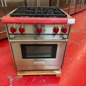 30” Wolf Gas Range GR304 (Used)