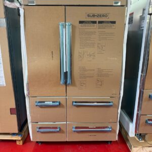 48'' Subzero Pro Refrigerator Freezer PRO4850 (New 12/2024)