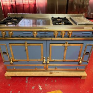 60” La Cornue Chateau 150 Dual Fuel Range CH7LLGEU11 Blue With Brass (Used & Natural Gas)