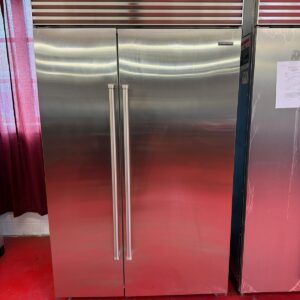 48” Subzero Refrigerator Freezer Side By Side BI48SSPH (Used 10/2021)