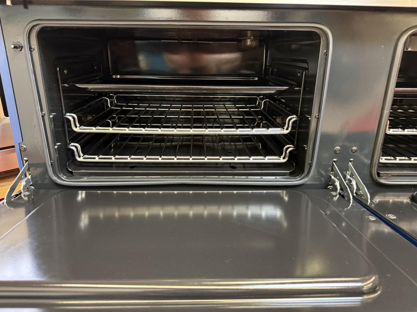 55 5/16” Lacanche Sully Dual Fuel Range Blue With Brass DUS1402D02GDA (Used) - Image 12