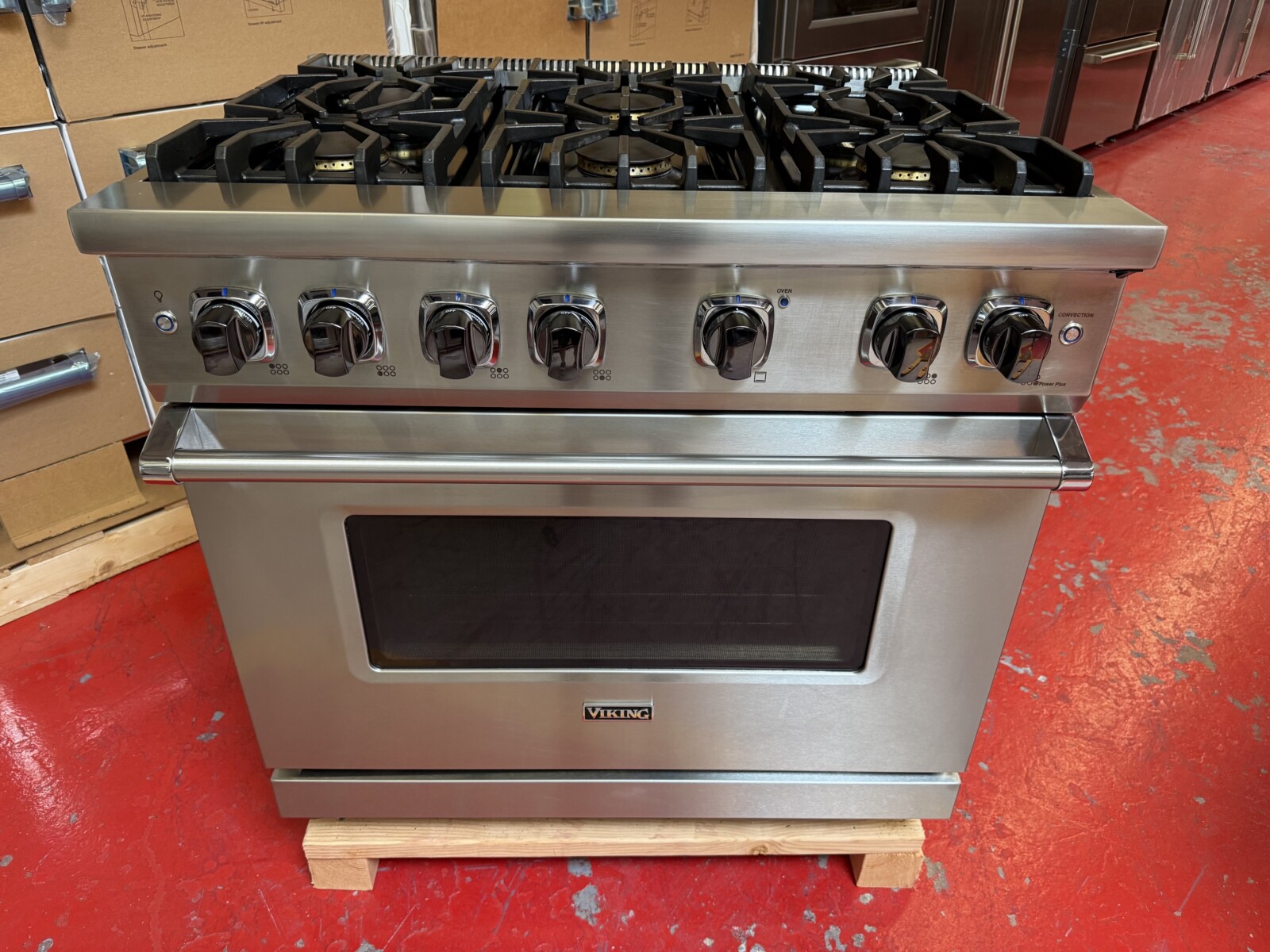 36'' Viking Professional Gas Range VGR5366BSS (Used 2021)