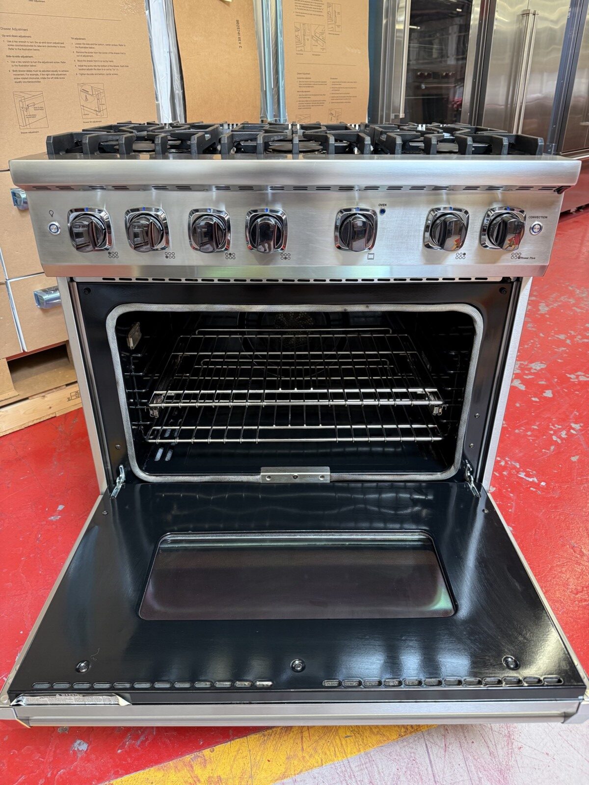 36'' Viking Professional Gas Range VGR5366BSS (Used 2021) - Image 8