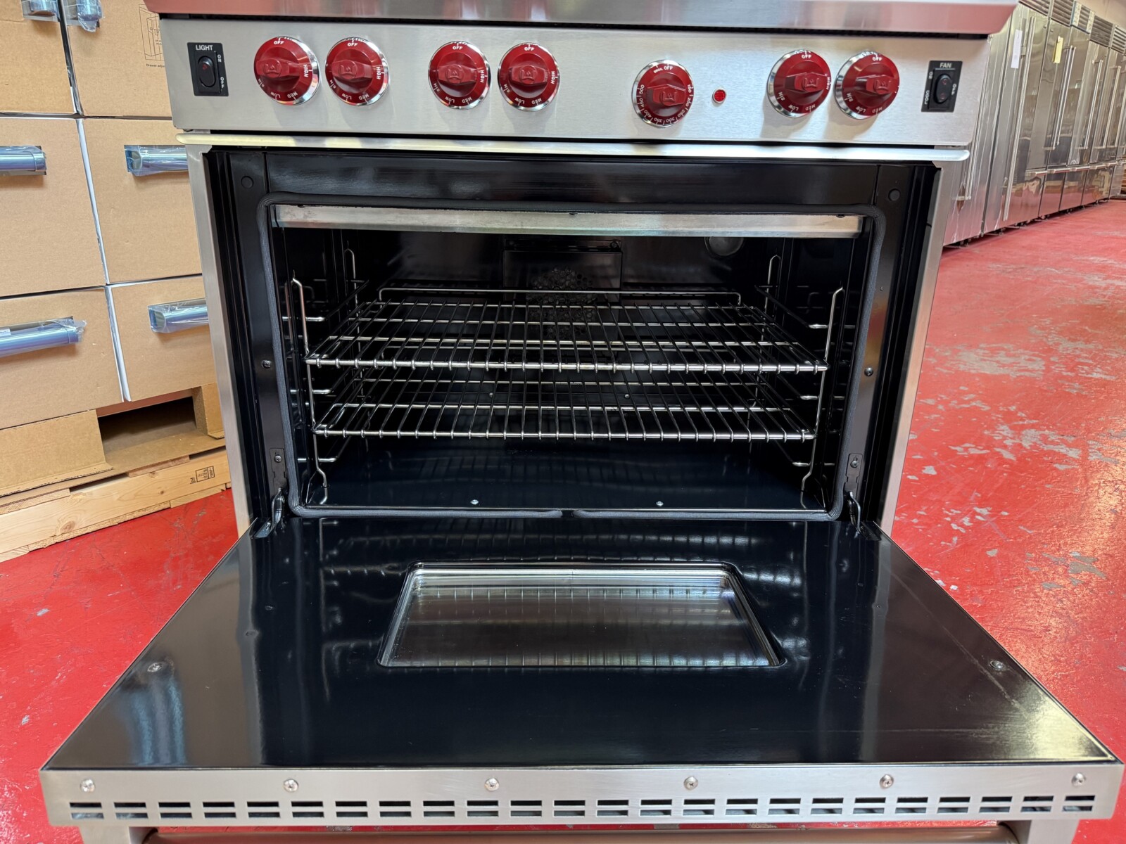 36” Wolf Natural Gas Range R366LP (Used) - Image 7