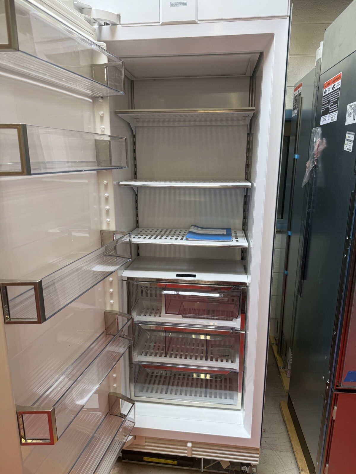 30” Subzero Freezer Column With Ice Maker DEC3050FIL (New 2025) - Image 6