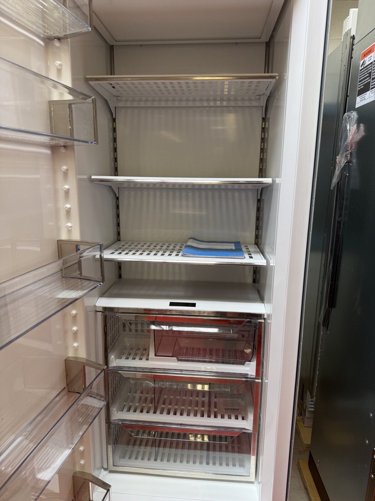30” Subzero Freezer Column With Ice Maker DEC3050FIL (New 2025) - Image 7