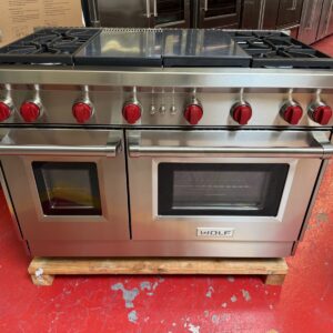 48'' Wolf Natural Gas Range GR484CG (New Showroom Model)