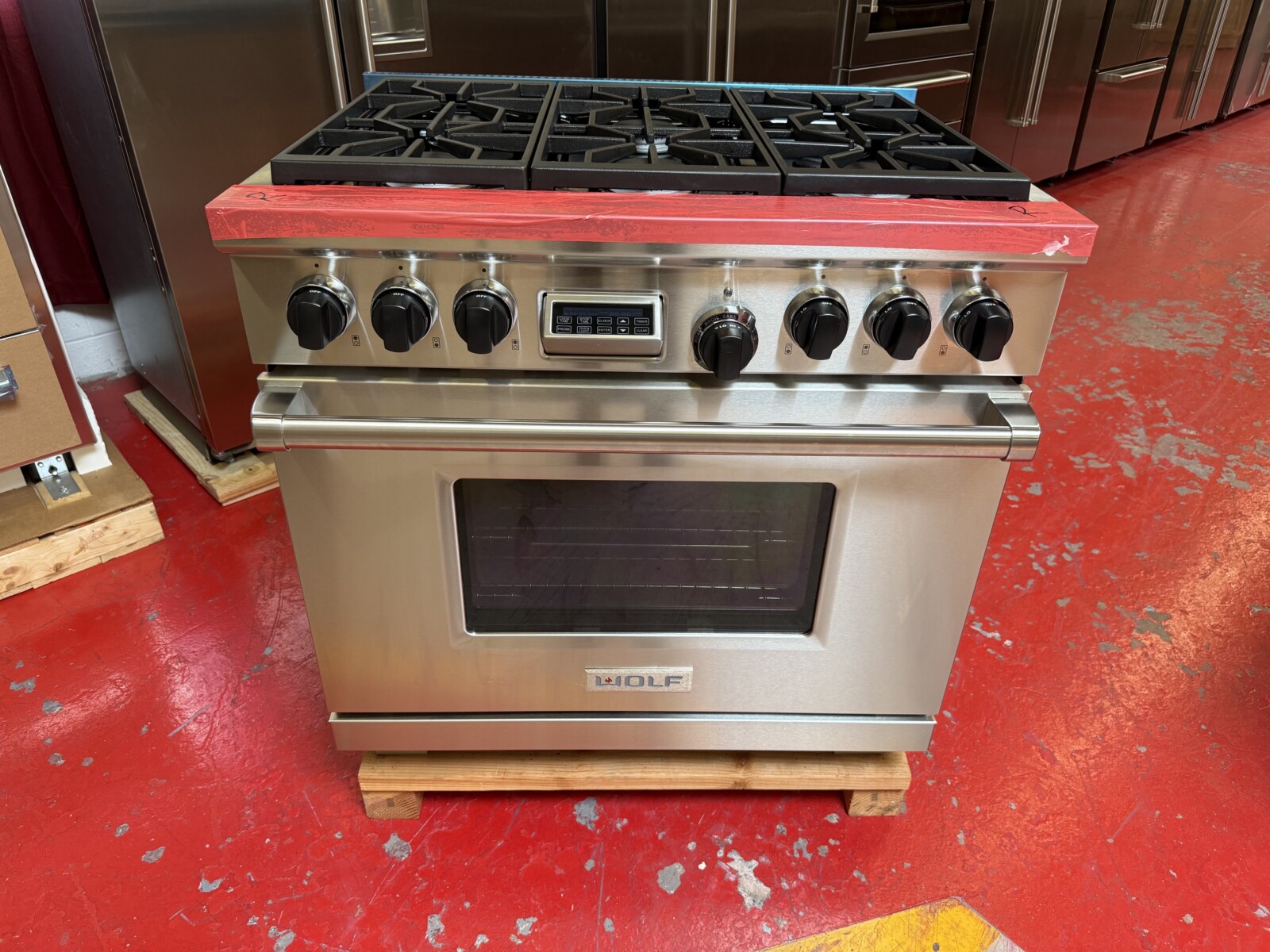 36” Wolf Dual Fuel Range DF366 (Used & Natural gas) - Image 2