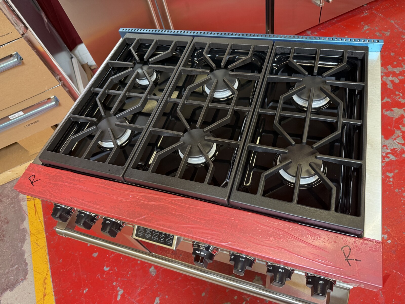 36” Wolf Dual Fuel Range DF366 (Used & Natural gas) - Image 6
