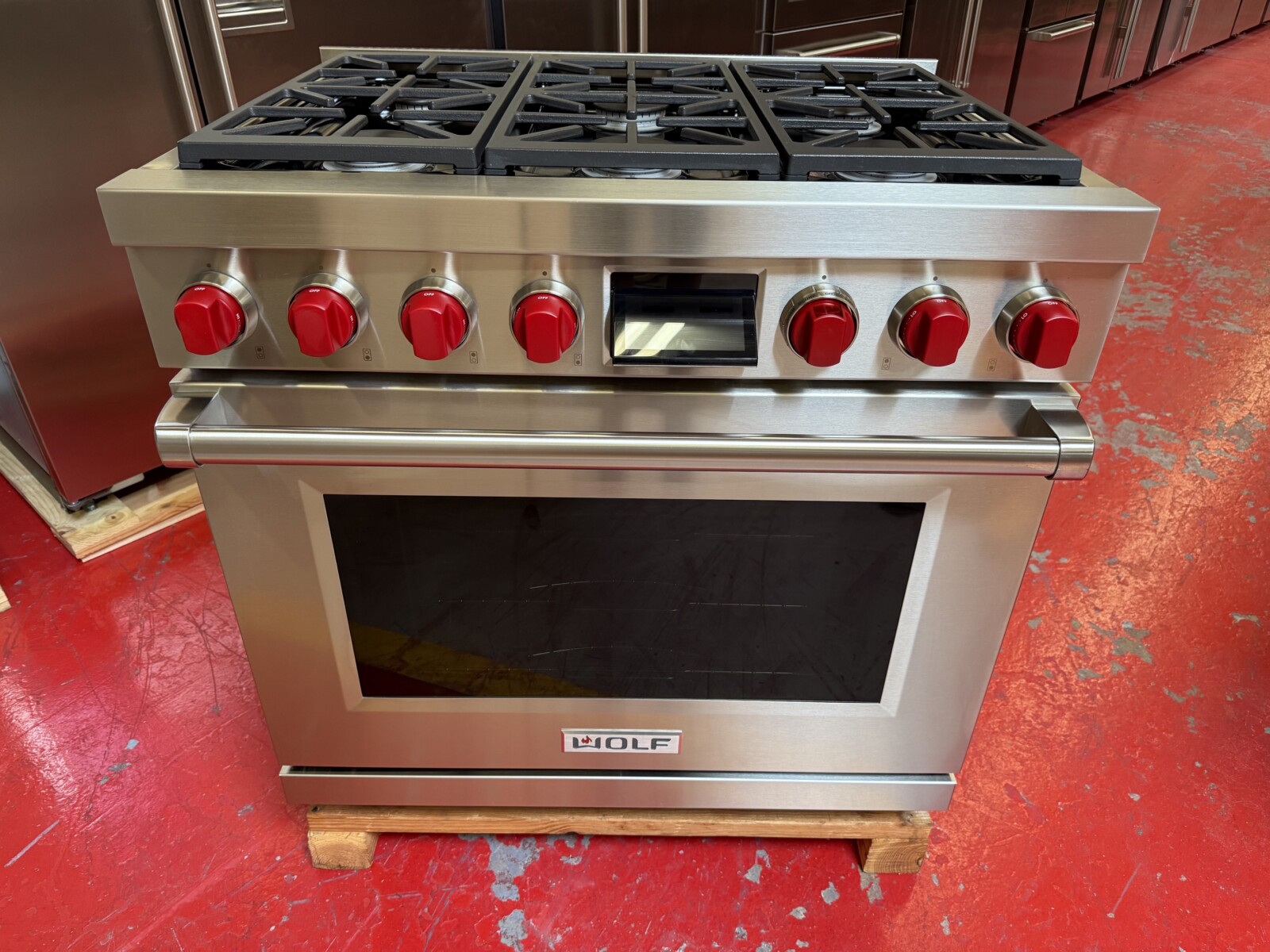 36” Wolf Dual Fuel M Series DF36650SP (Slightly Used)