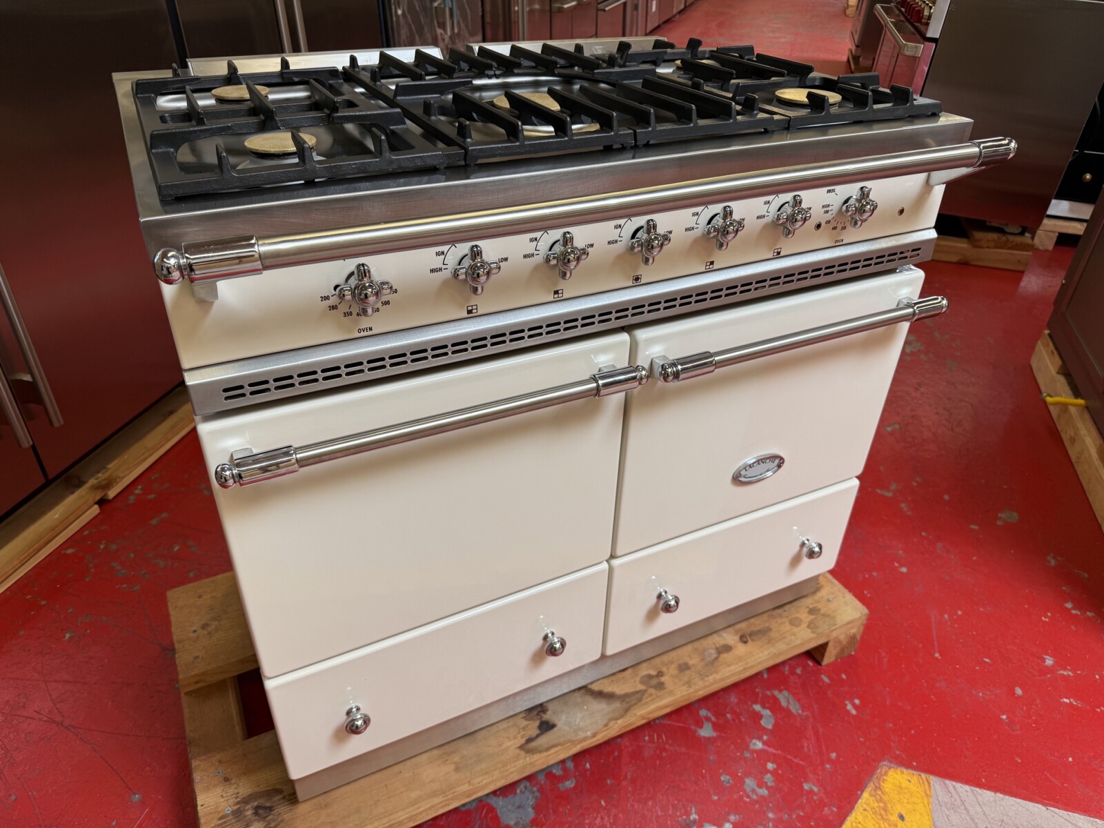 39 3/8” Lacanche Cluny Dual Fuel Range LCF1052GE White With S/S Trim (Used) - Image 4