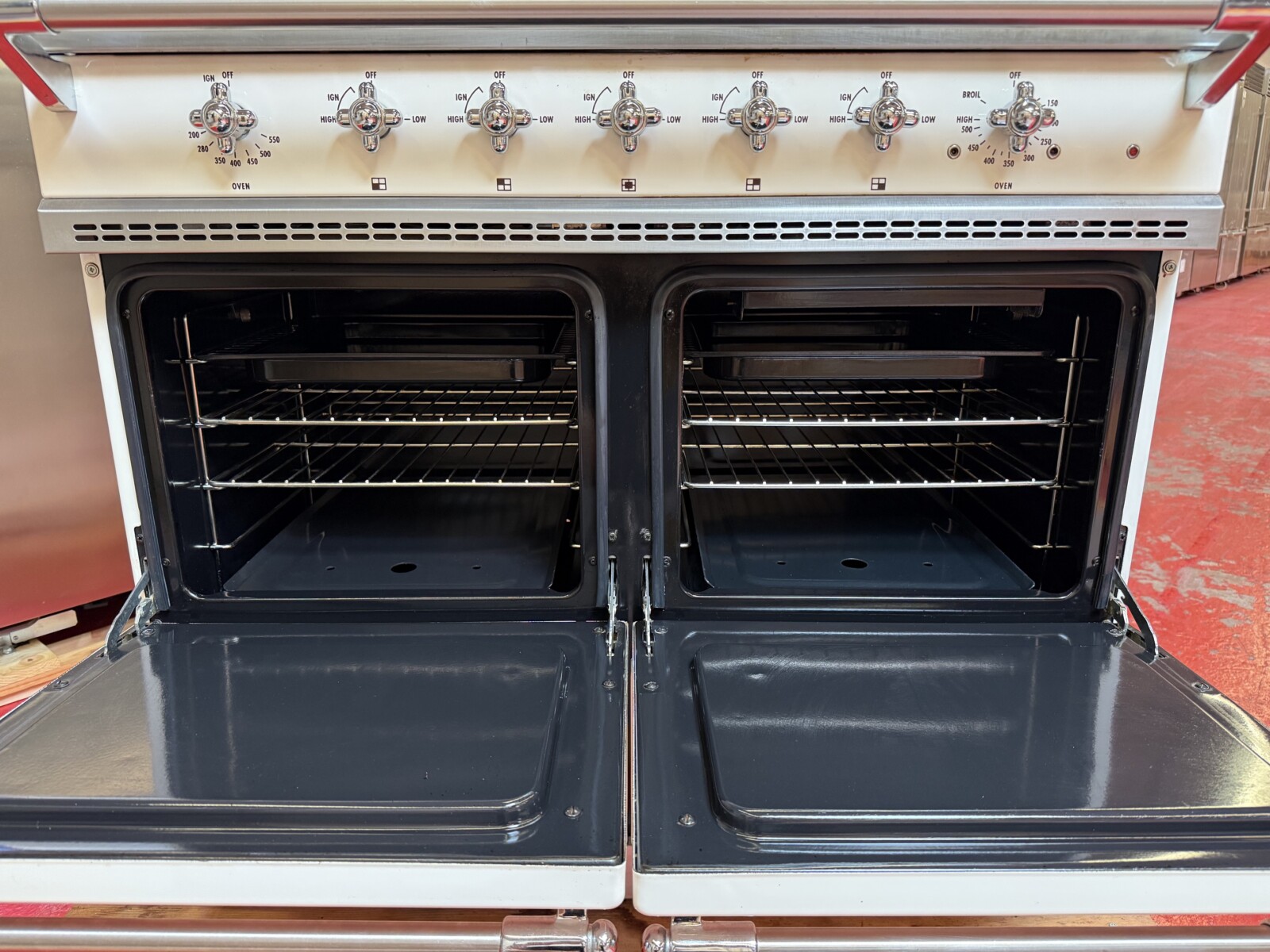 39 3/8” Lacanche Cluny Dual Fuel Range LCF1052GE White With S/S Trim (Used) - Image 9