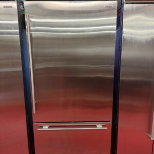 36” Subzero Refrigerator Freezer With Water Dispenser CL3650UIDSTR (New Showroom Model 10/2023)