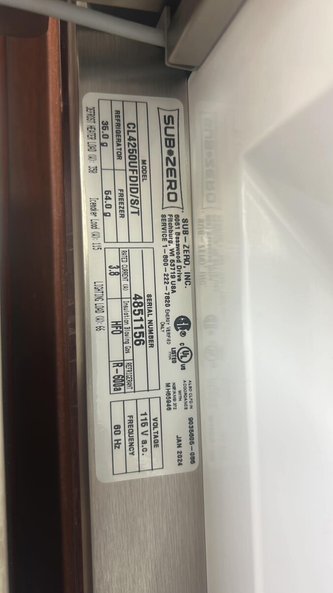 42” Subzero Refrigerator Freezer French Door With Water Dispenser CL4250UFDIDST (New Showroom Model 2024) - Image 9