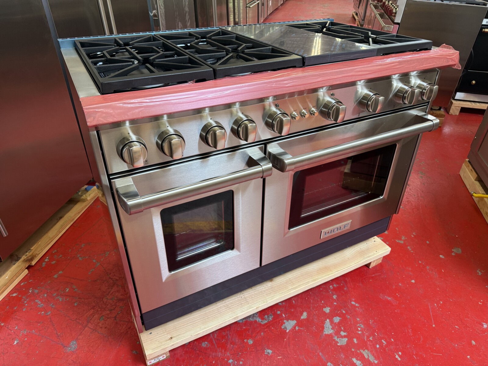 48” Wolf Natural Gas Range GR486C (Used) - Image 4
