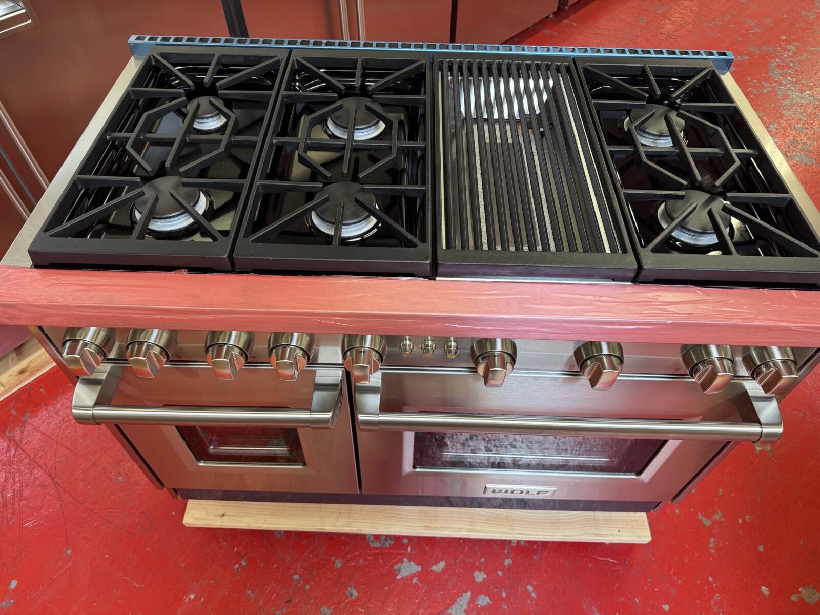 48” Wolf Natural Gas Range GR486C (Used) - Image 5
