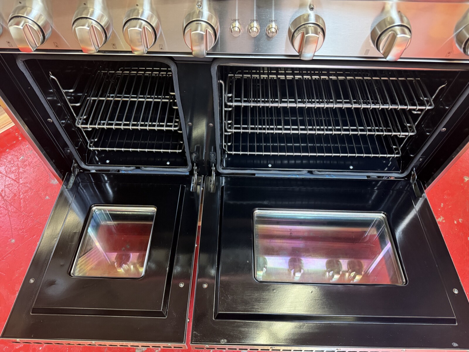 48” Wolf Natural Gas Range GR486C (Used) - Image 10
