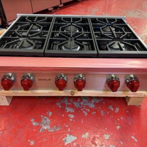 36'' Wolf Natural Gas Range Top SRT366 (Used)
